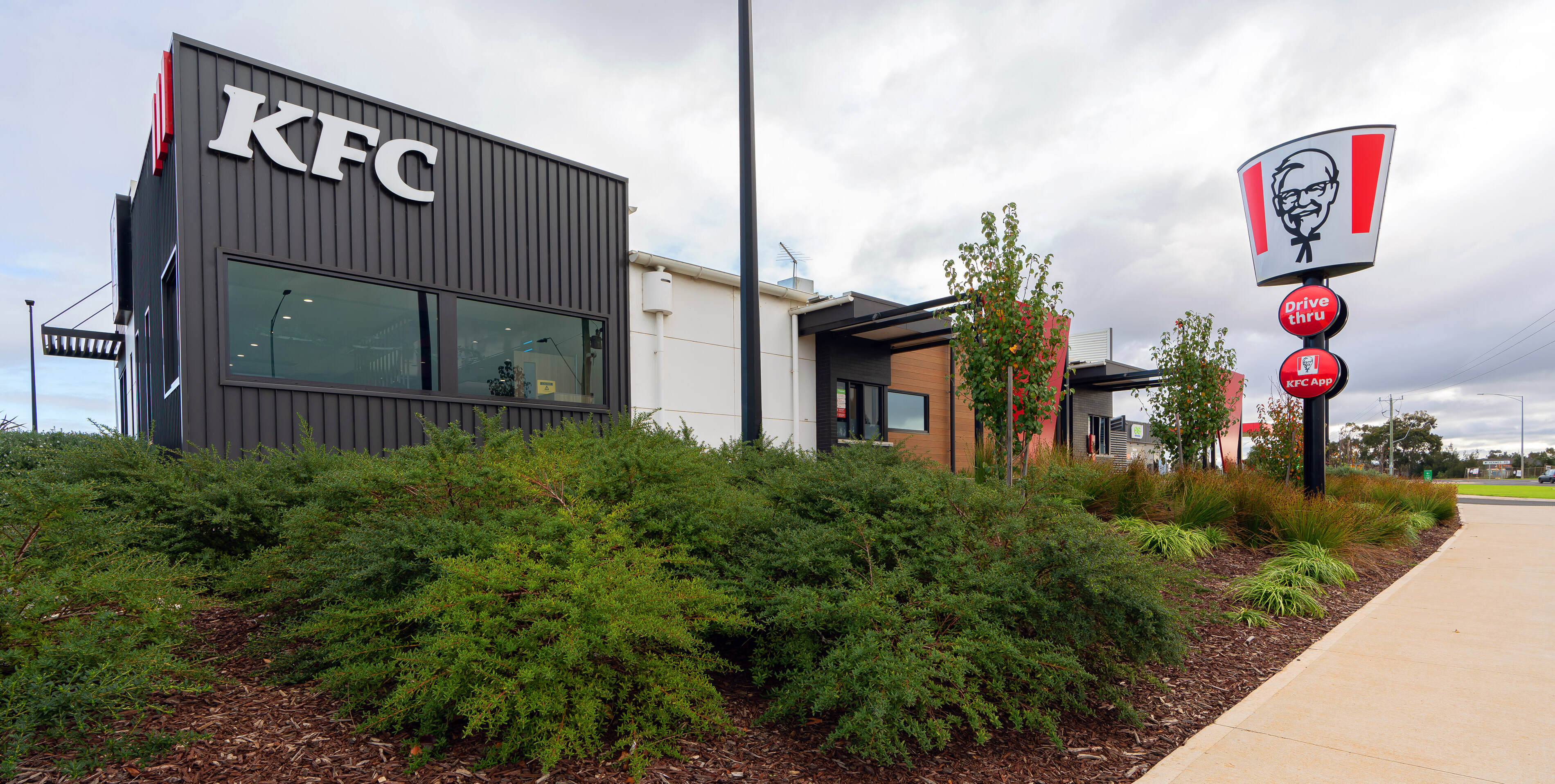 Melton Opalia Plaza_GRC9862